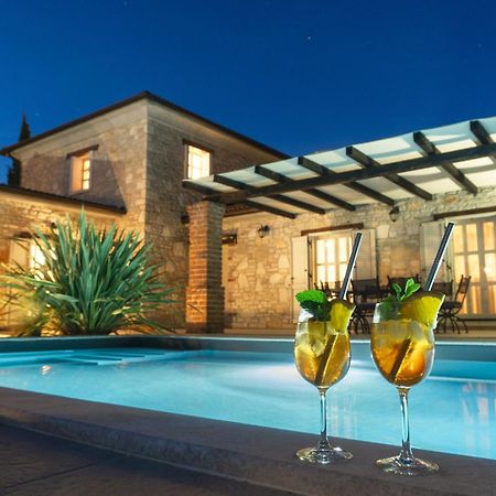 Villa Melissa - Istrisches Steinhaus Mit Pool In Guter Lage Sveti Lovrec Pazenaticki Luaran gambar