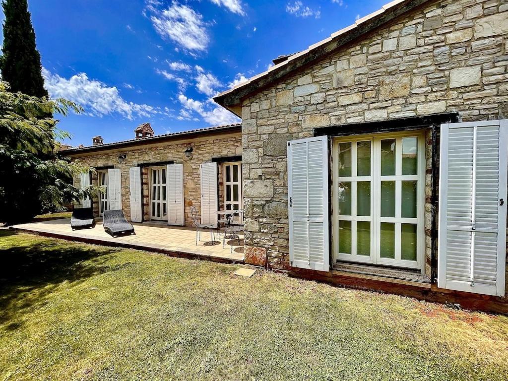 Villa Melissa - Istrisches Steinhaus Mit Pool In Guter Lage Sveti Lovrec Pazenaticki Luaran gambar
