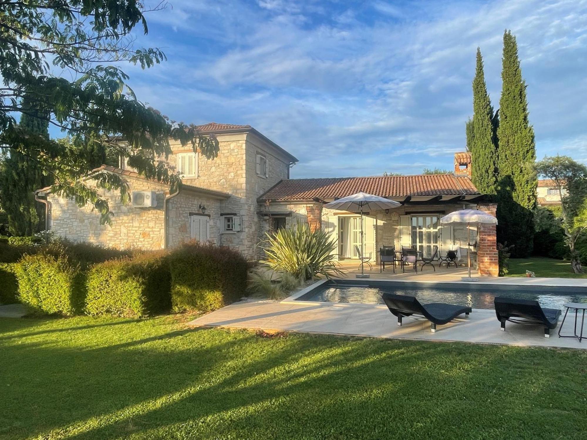 Villa Melissa - Istrisches Steinhaus Mit Pool In Guter Lage Sveti Lovrec Pazenaticki Luaran gambar