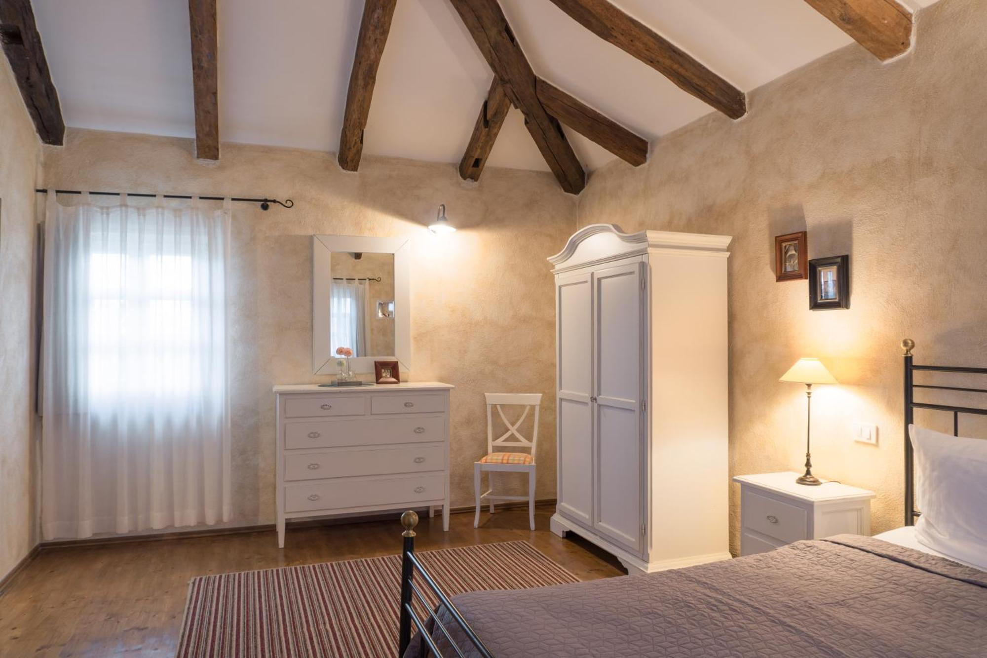 Villa Melissa - Istrisches Steinhaus Mit Pool In Guter Lage Sveti Lovrec Pazenaticki Luaran gambar