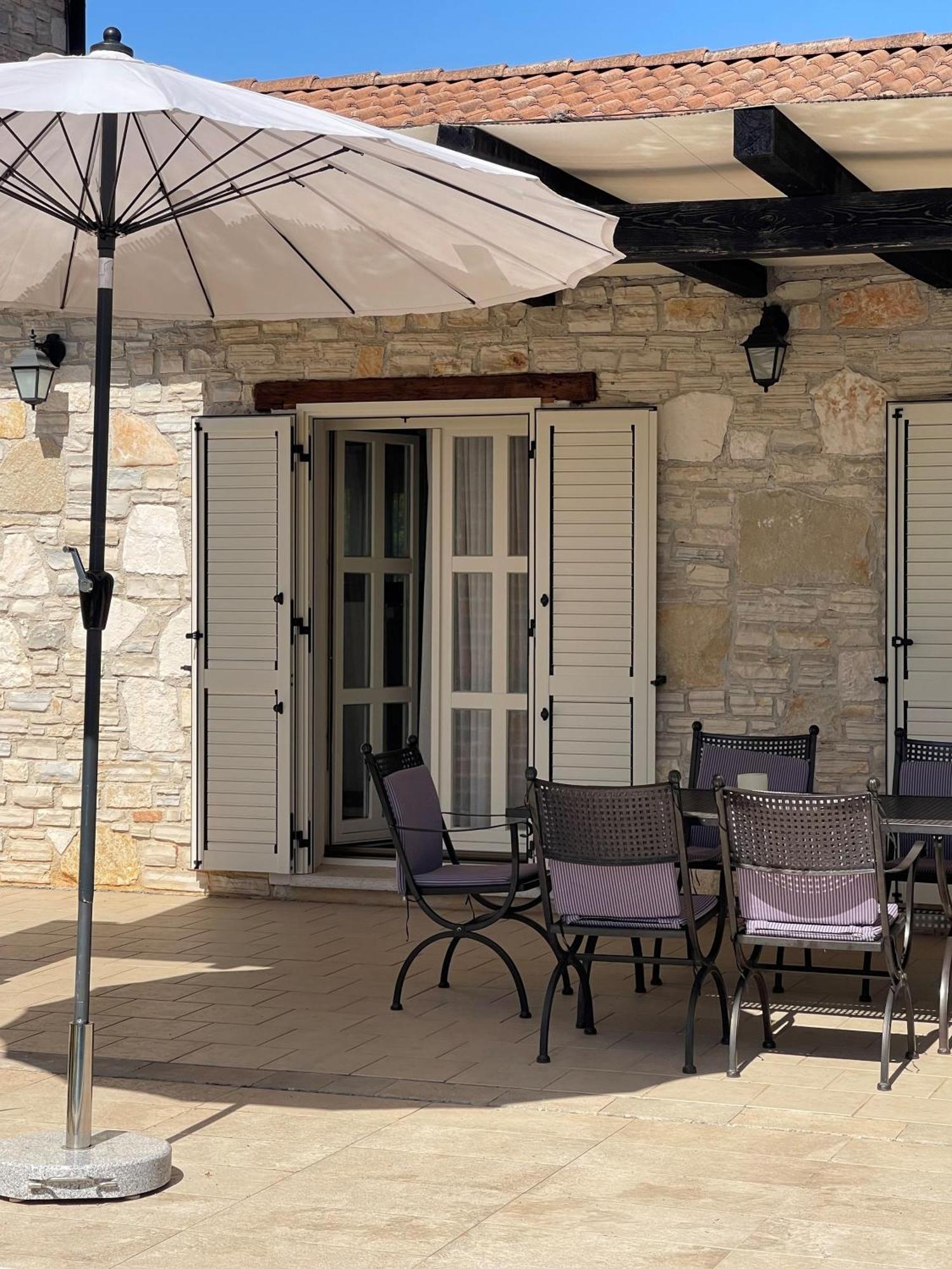 Villa Melissa - Istrisches Steinhaus Mit Pool In Guter Lage Sveti Lovrec Pazenaticki Luaran gambar